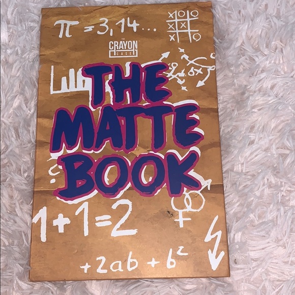 UWOT Colorful Eyeshadow Palette - Picture 2 of 3